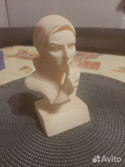 Статуэтка Бюст 