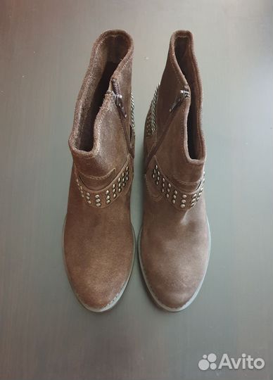 Ботинки женские