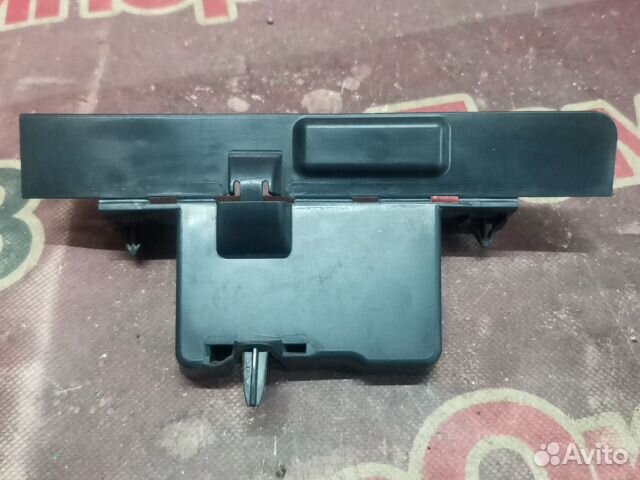 Кронштейн радиатора Renault Logan