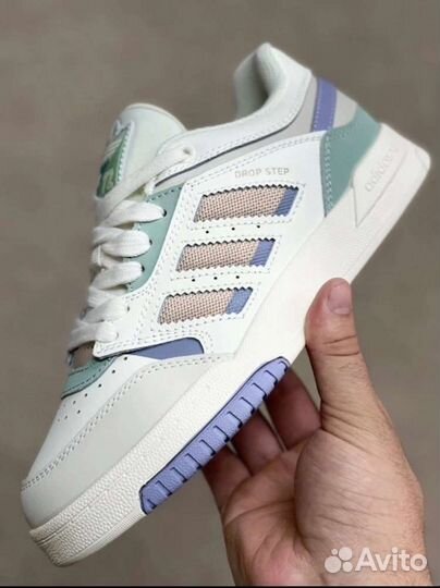Кроссовки adidas