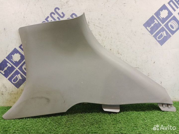 Обшивка стойки задняя правая Kia Optima седан 2.0