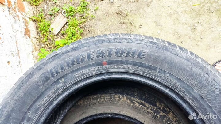 Bridgestone Dueler A/T 661 225/65 R17