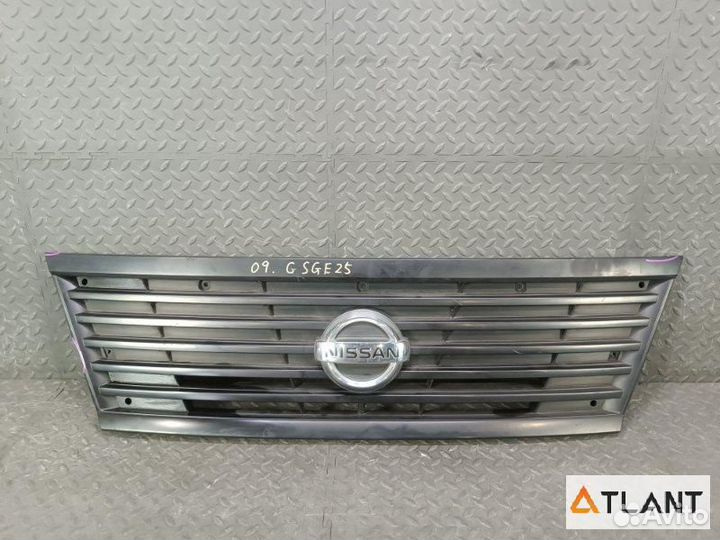 Решетка радиатора nissan caravan