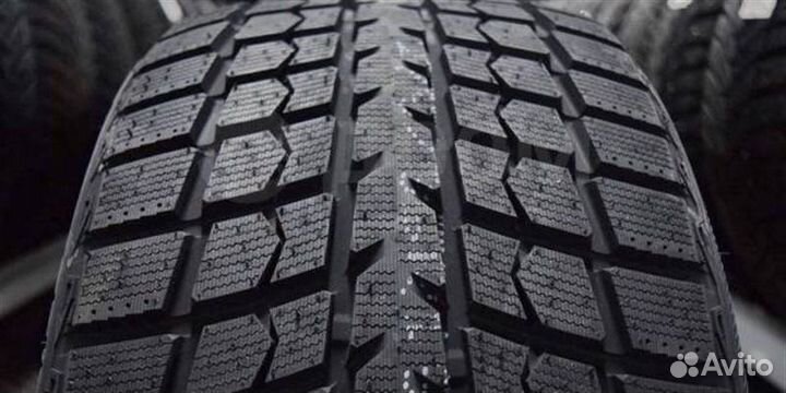 LingLong Green-Max Winter Ice I-15 205/55 R16 94T