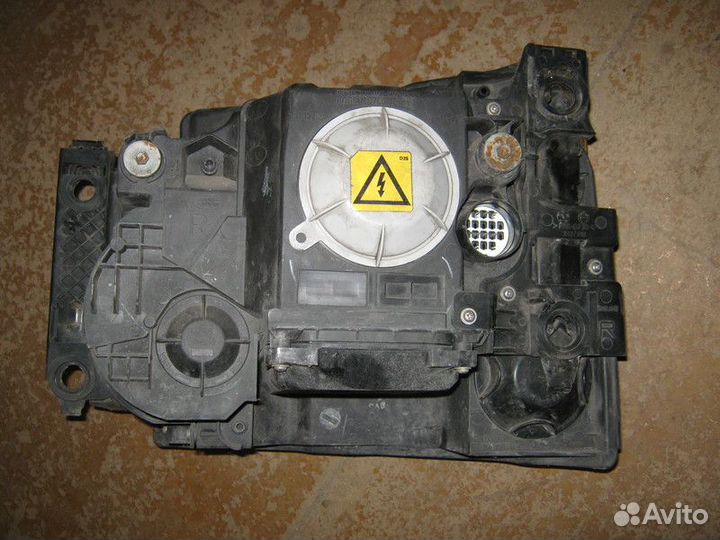 Фара правая Land Rover Discovery 3