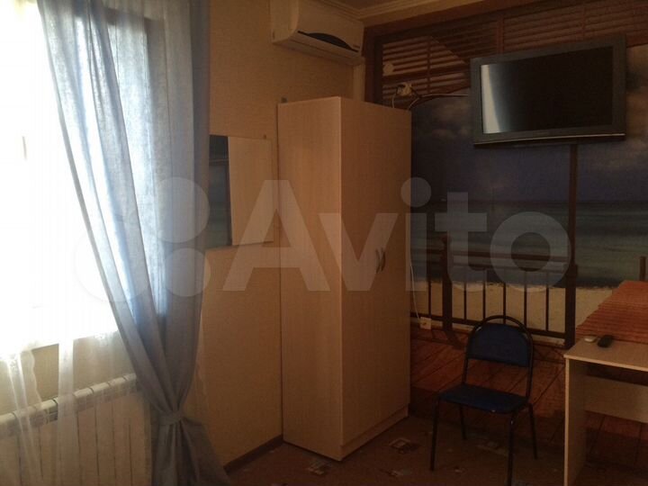 Комната 25 м² в 4-к., 4/4 эт.