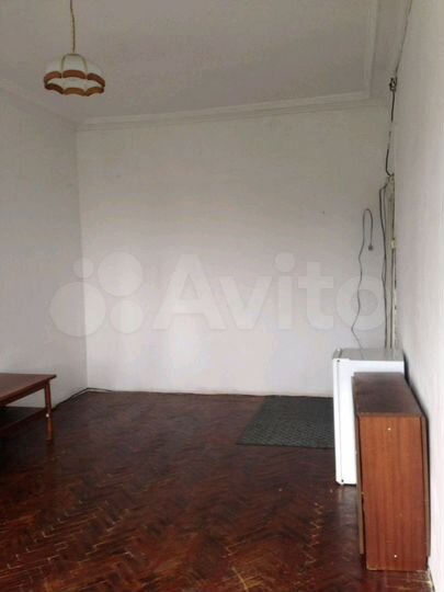 Комната 28 м² в 4-к., 5/5 эт.