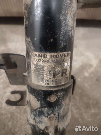 Стойка амортизатора правая Range Rover Evoque