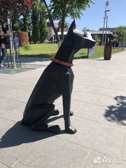 Скульптура из металла - Доберман (полигональный)
