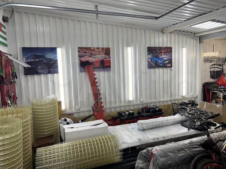 Гараж, > 30 м²