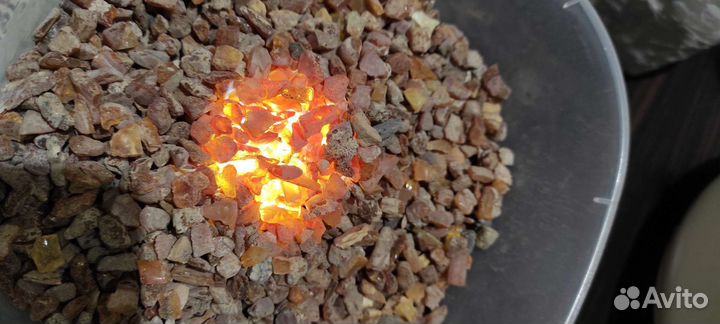 Янтарь мелочь, балтийский янтарь, минерал