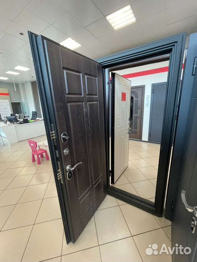 Дверь входная металлическая с терморазрывом