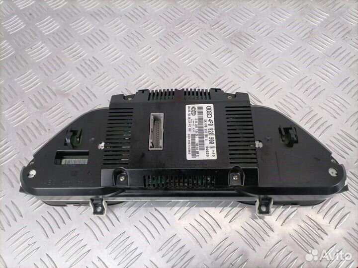 Панель приборная (щиток приборов) для Audi A6 C6