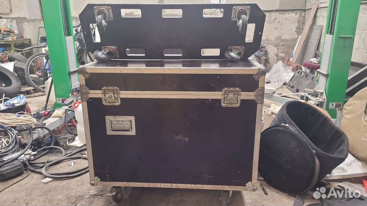 Подкатная тележка для кейсов мультикор