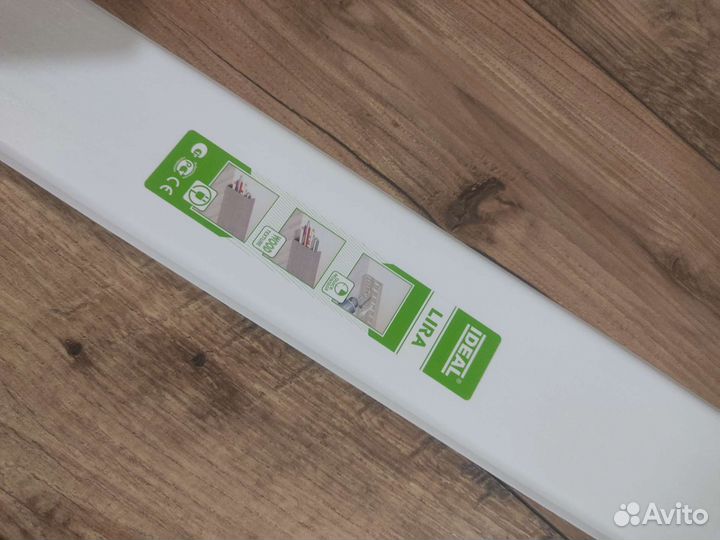 Плинтус Идеал лира 80