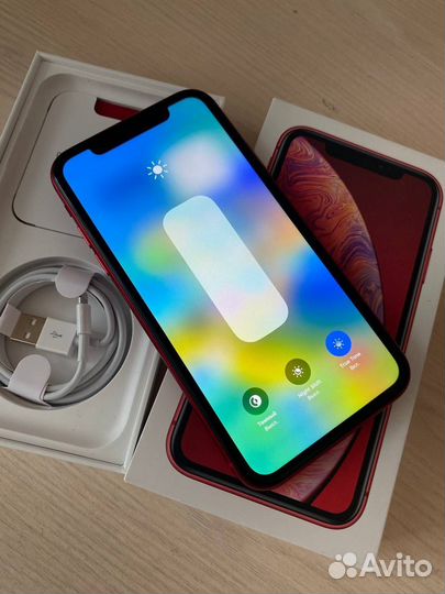Телефон iPhone хр 128 гб RED