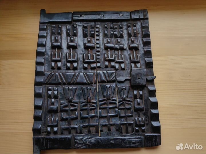 Маски. Африка.Ворота племени Догонов