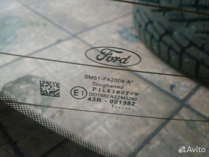 Стекло заднее Форд Фокус 3 седан