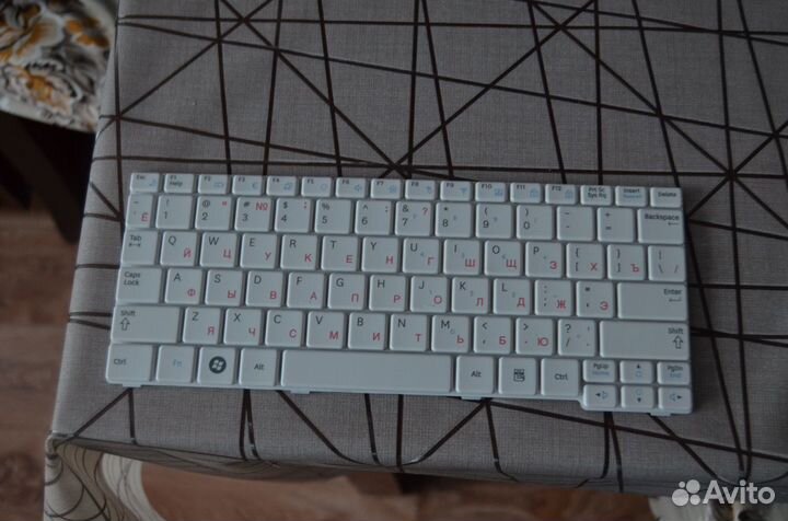 Новая клавиатура для нетбука Samsung 12