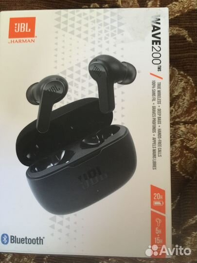Продам наушникиJBL