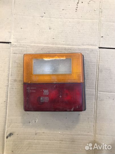 Фара задняя багажника левая Audi 100 (4790)