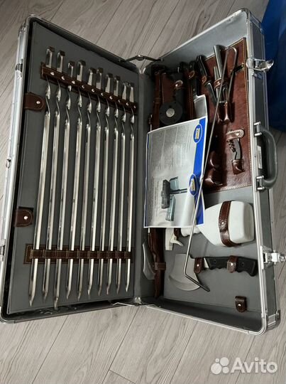 Шикарный Набор для барберю konig в кейсе