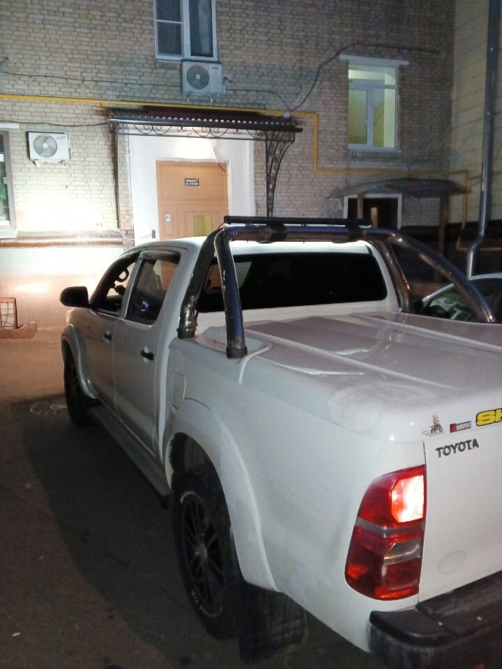 Toyota Hilux: фото владельца