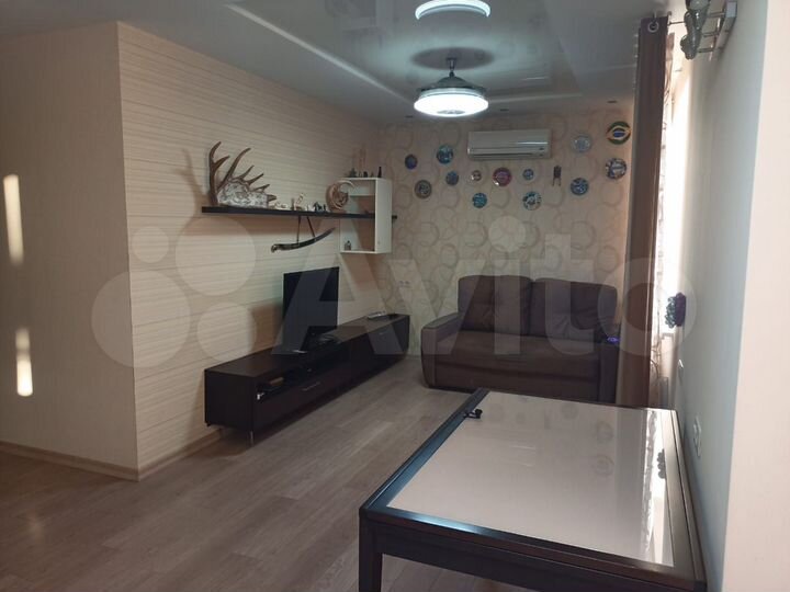 3-к. квартира, 101 м², 6/9 эт.