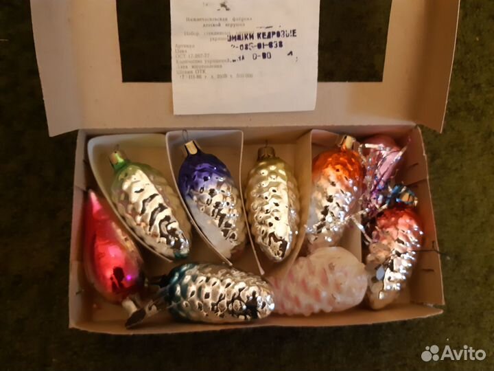 Украшения елочные, стекло