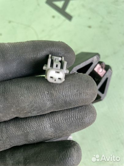 Ручка двери передняя правая nissan march ak12