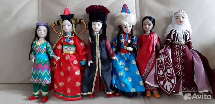 Кукла фарфоровая коллекционная