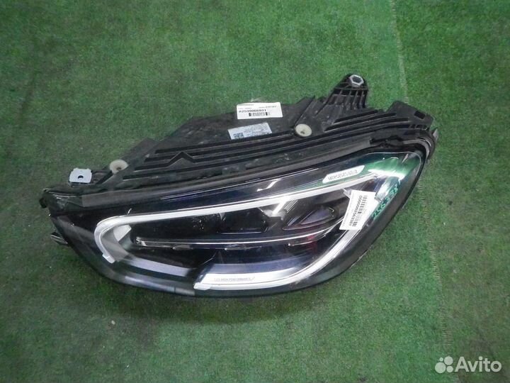 Фара левая Mercedes-Benz GLC