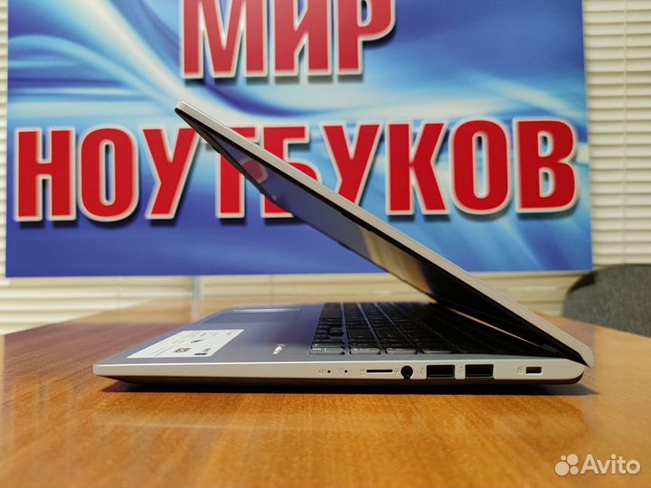 Ноутбук Asus / б/у / ssd / идеал / упаковка