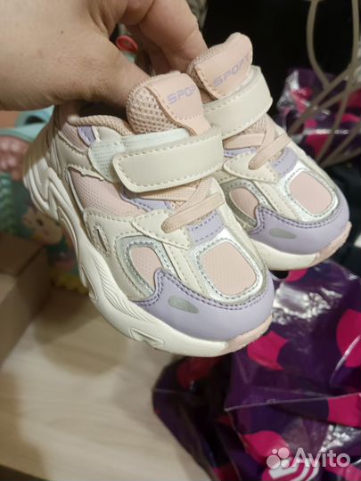 Кроссовки детские