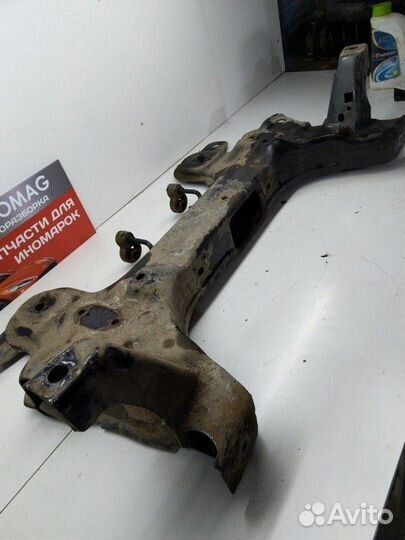 Подрамник (балка подмоторная)