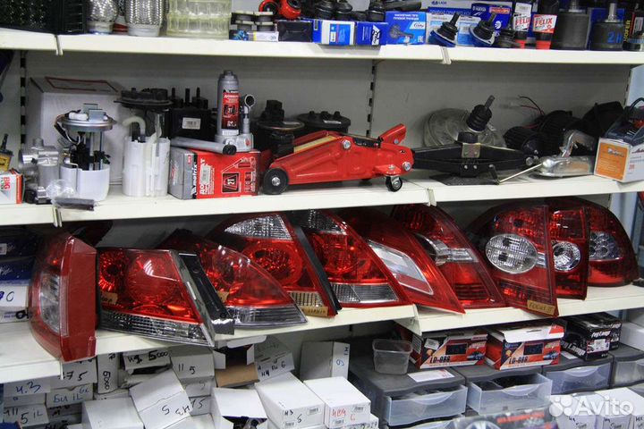 Фонарь задний левый правый иномарки