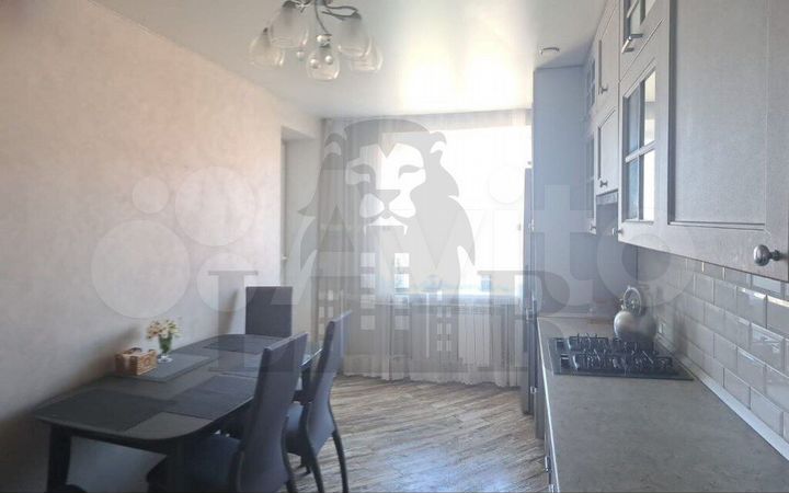 2-к. квартира, 56 м², 3/6 эт.