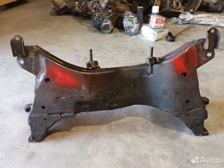 Подрамник передний Митцубиси Ланцер 9