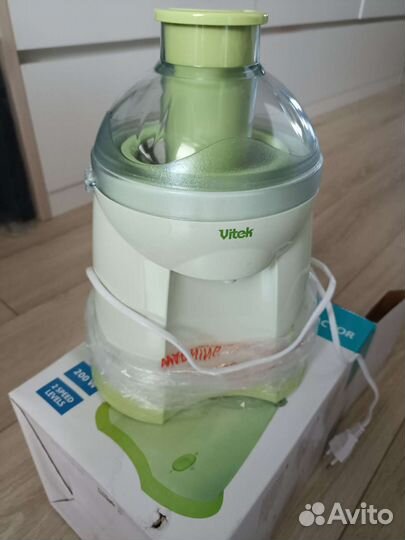Соковыжималка новая