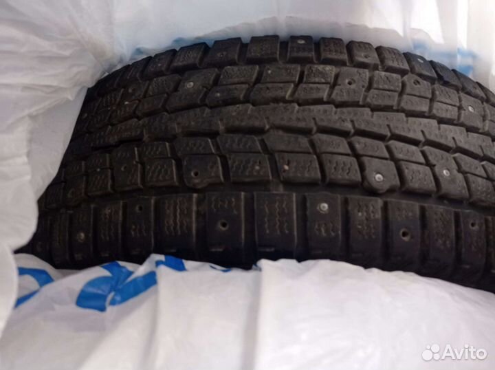 Dunlop SP Winter Ice 01 205/60 R16