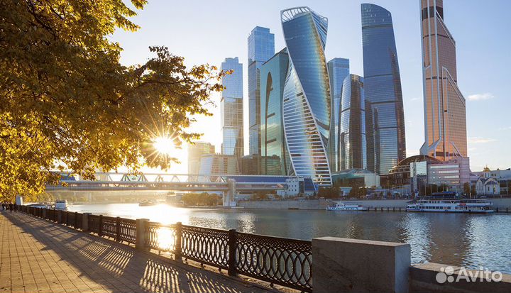 Бариста / Официант в кафе (Москва сити)