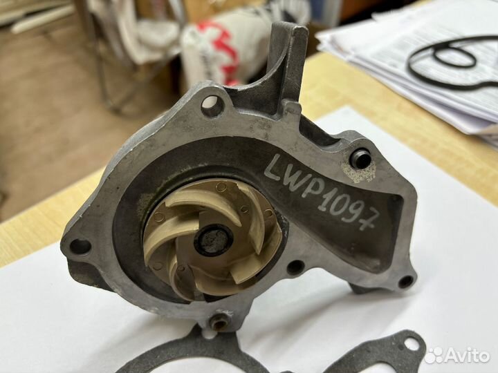 Насос водяной (помпа) ford focus II/fiesta (01) /m