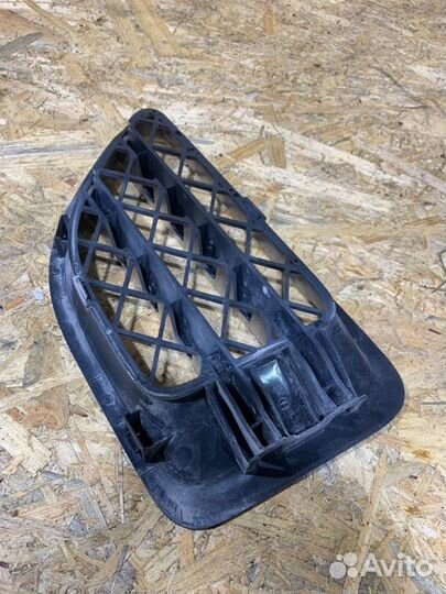 Молдинг на крыло Land Rover Range Rover Sport 1