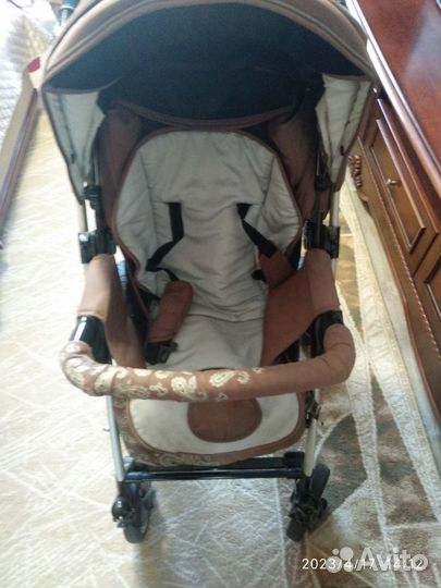 Детская прогулочная легкая коляска