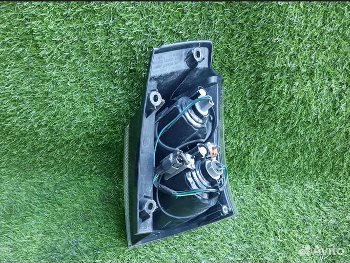 1413 Стоп-сигнал задний левый Mitsubishi Colt VI