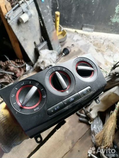 Блок управления кондиционером мазда 3 бк 2007г