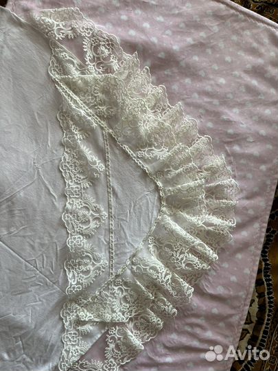 Уголок кружевной на выписку