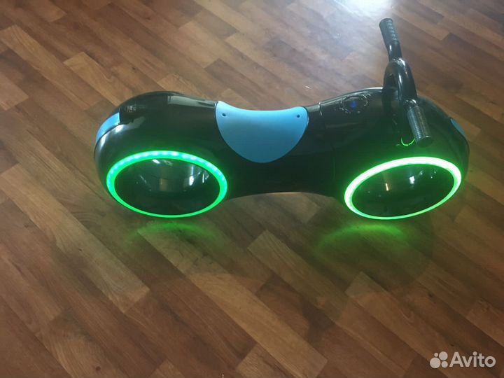 Беговел детский star one scooter