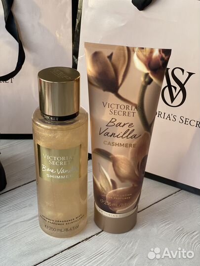 Парфюмированна вода с мерцанием Bare Vanilla