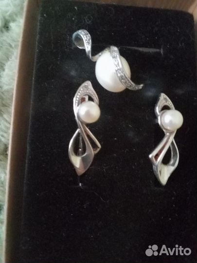 Серебряный гарнитур с крупным жемчугом